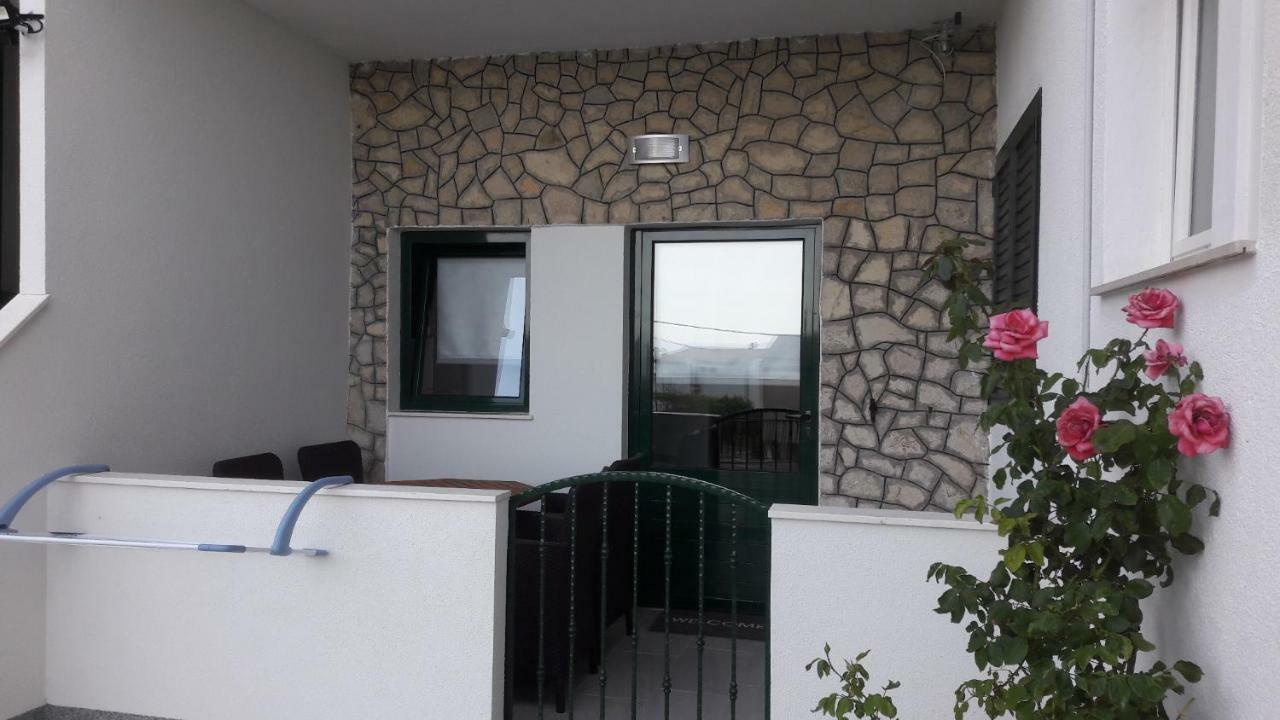 Apartments Ostojic Tučepi Exterior foto